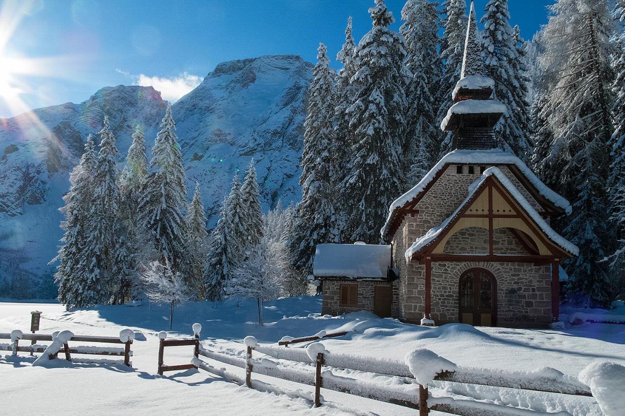 Hotel Edelweiss Braies  Esterno foto