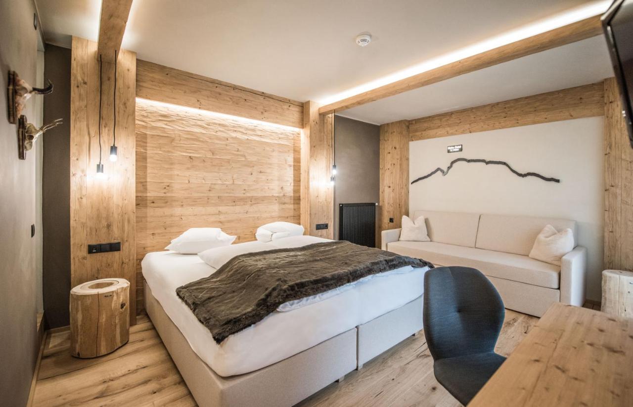 Hotel Edelweiss Braies  Esterno foto