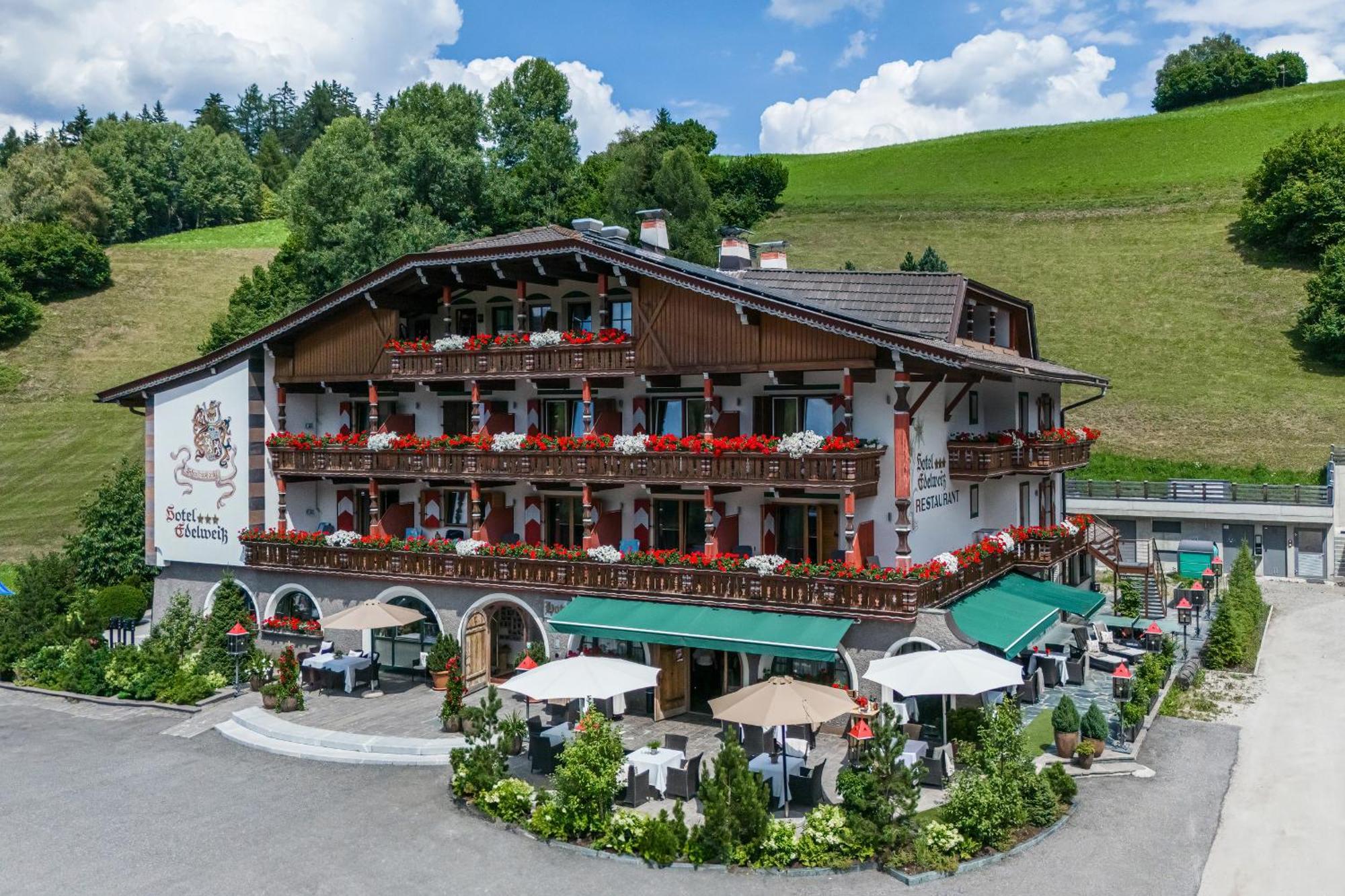 Hotel Edelweiss Braies  Esterno foto