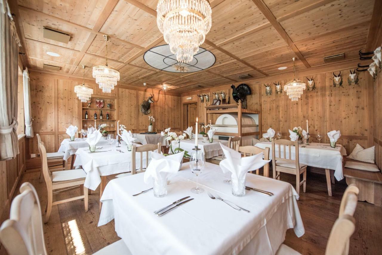 Hotel Edelweiss Braies  Esterno foto