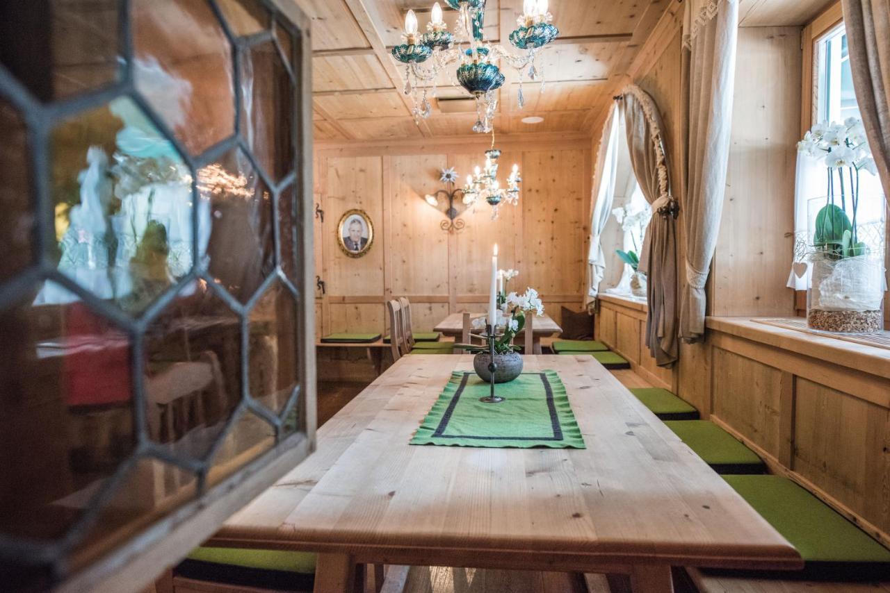 Hotel Edelweiss Braies  Esterno foto
